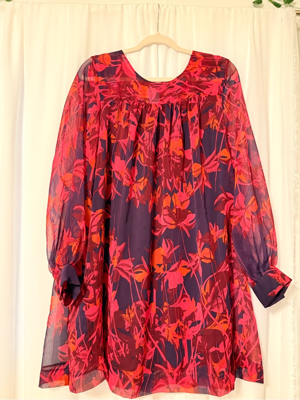 H&M Floral Sheer Blouse in Fuchsia and Navy